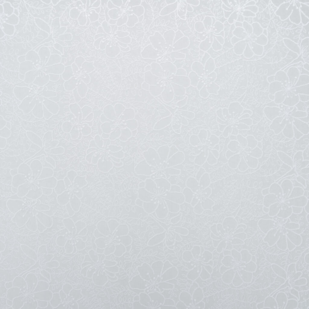 Klauber Ivory Delicate Floral Vine Lace Fabric – 964543